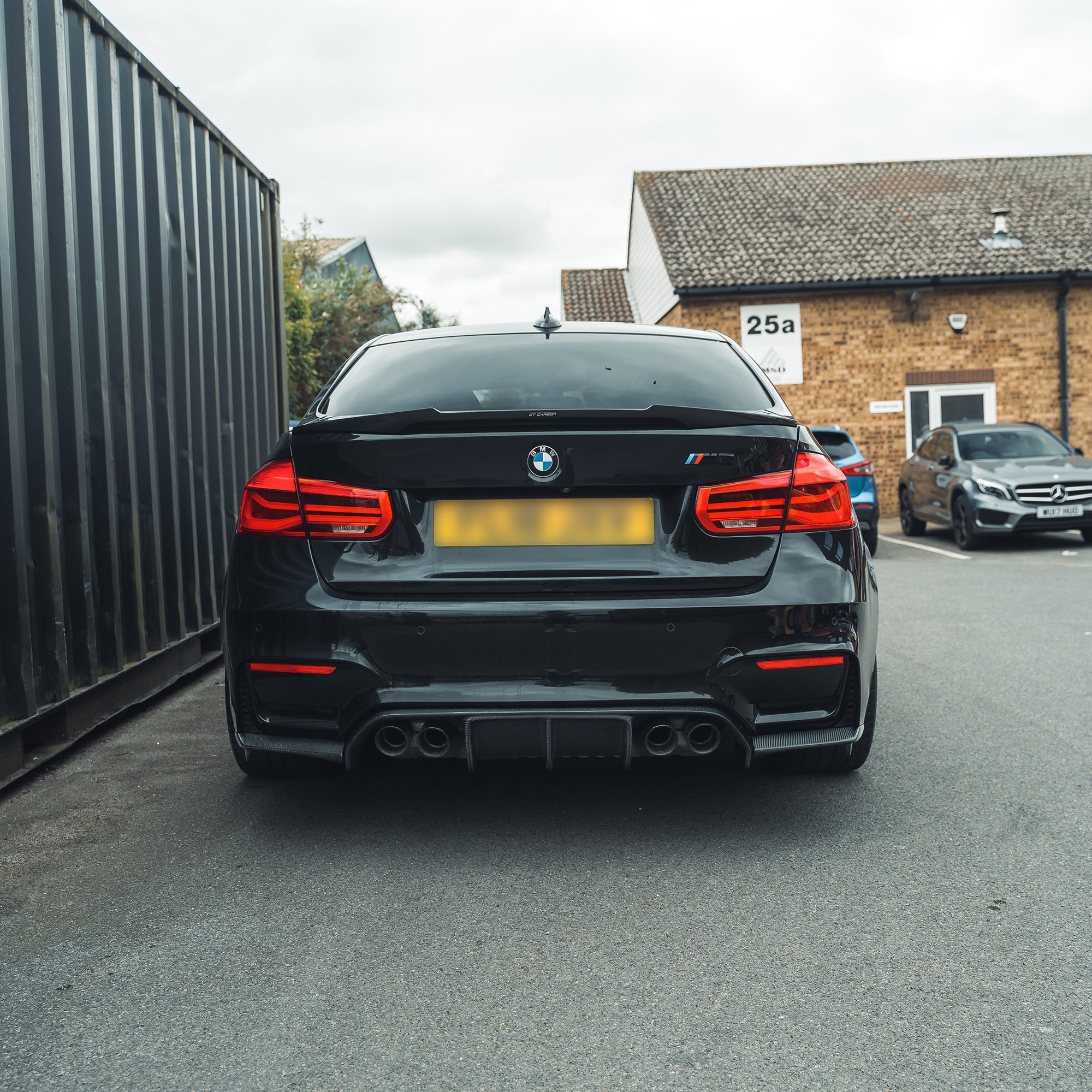 BMW M3/M4 (F80 F82 F83) CARBON FIBRE DIFFUSER - V-STYLE